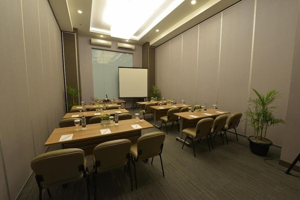Pranaya Boutique Hotel Serpong Dış mekan fotoğraf